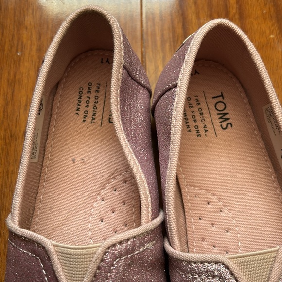 Toms Girls Pink Glitter Slip On Shoes - Picture 3 of 7